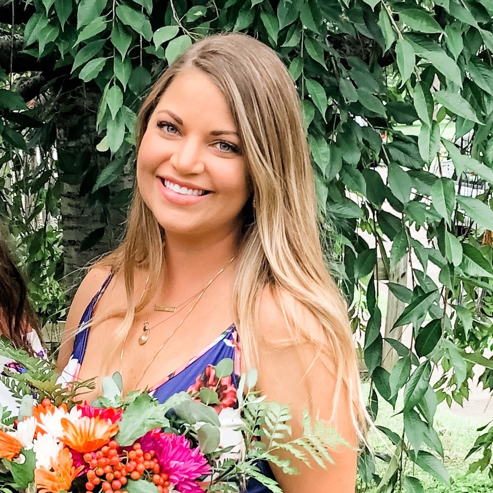 Meet your Posher, Danielle